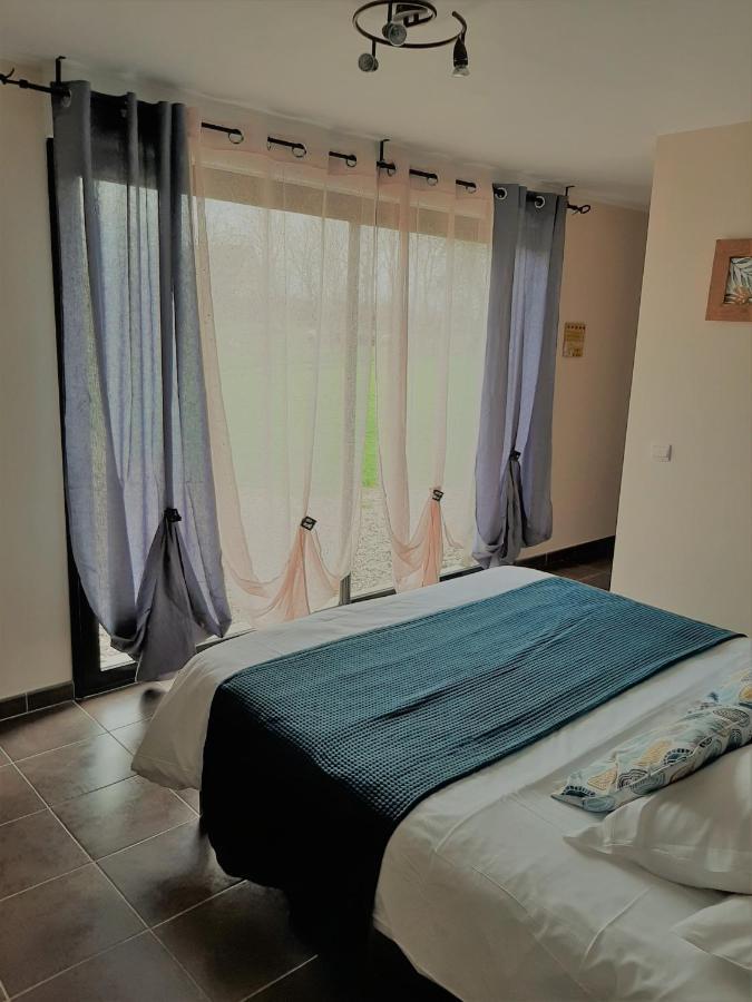 Les Pierres De Petreval - La Grange Bed & Breakfast Mentheville Bagian luar foto